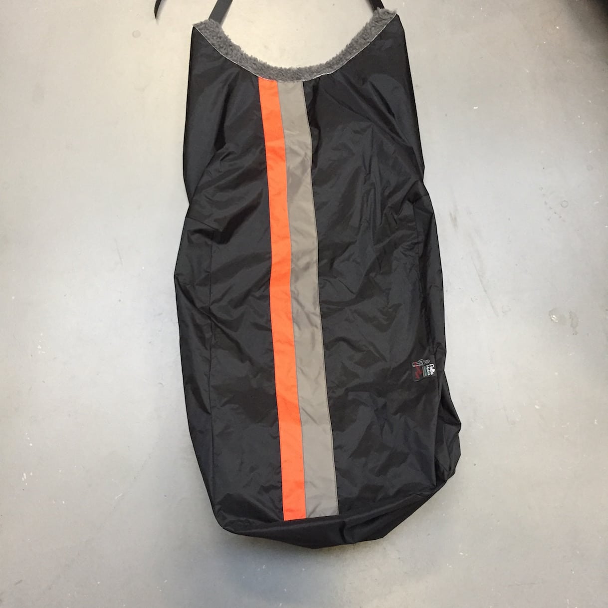 Schootkleed-gevoerd-scootmobiel-Pellis-Medica-Davos-voorkant