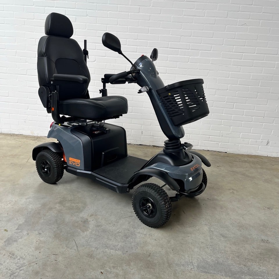 Excel-galaxy-cityflyer-evo-scootmobiel-zilvergrijs-compleet